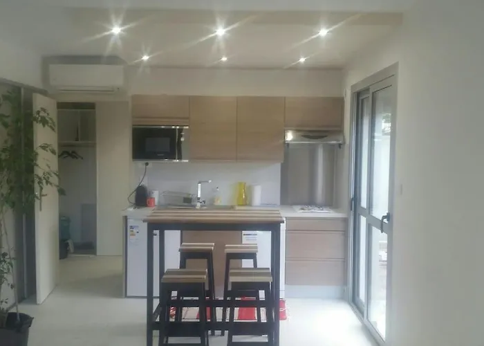 Vue 28m2 200m De La דירה *